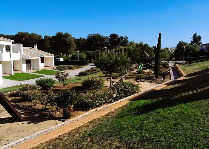 Devvine Beach And Golf